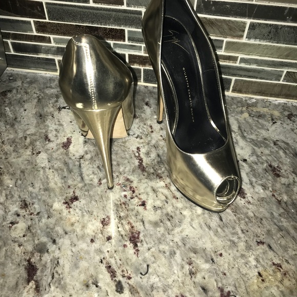 Gold Giuseppe Zanotti Platform Pumps - Picture 7 of 8